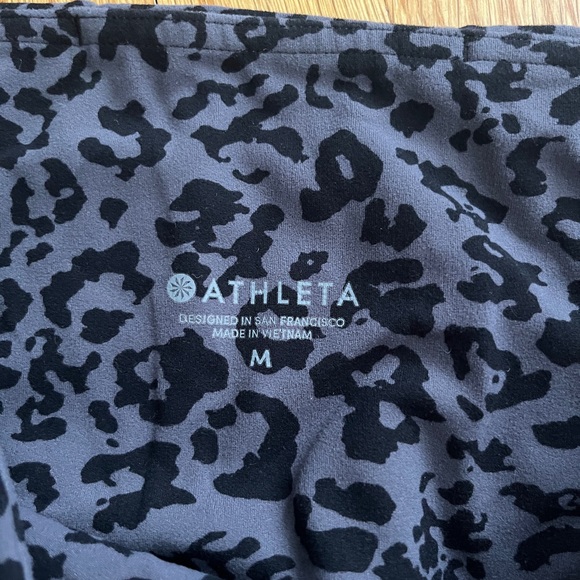 ATHLETA Leopard Elation Ultra High Rise Tight Leggings Spring Night Medium - Picture 4 of 4